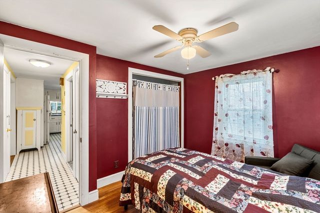 22 Bolton Street, Reading, MA 01867