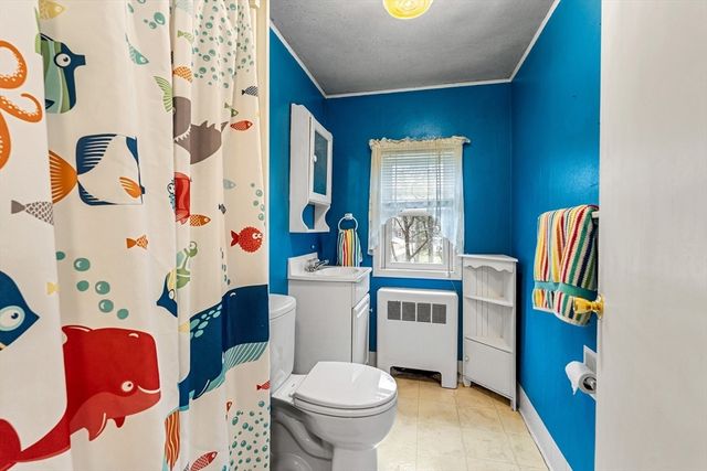 22 Bolton Street, Reading, MA 01867