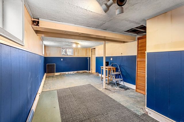 22 Bolton Street, Reading, MA 01867