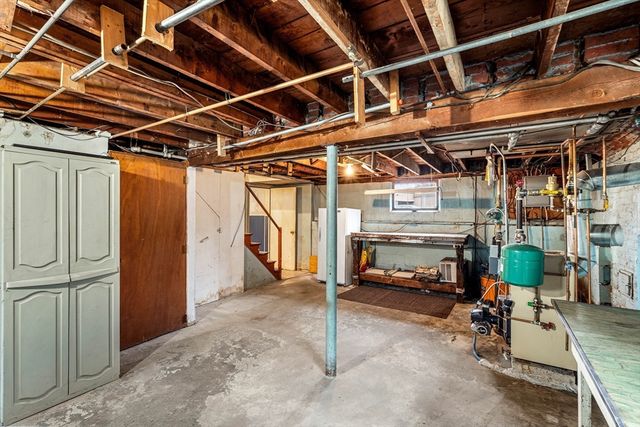 22 Bolton Street, Reading, MA 01867