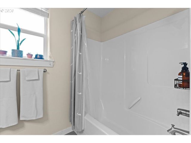 4325 Se BYBEE Blvd, Portland, OR 97206