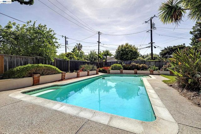 35924 Nicolet Ct, Fremont, CA 94536