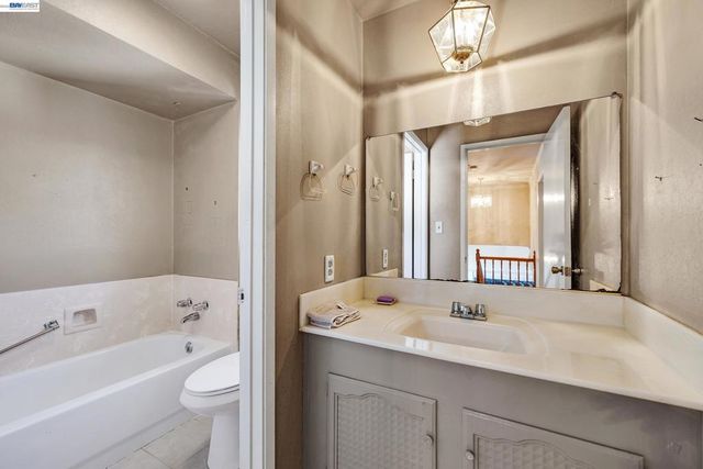 35924 Nicolet Ct, Fremont, CA 94536