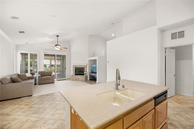 39996 Via Tiama, Murrieta, CA 92562