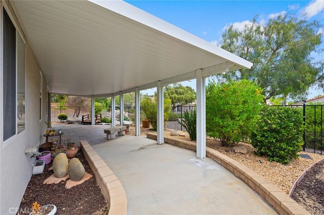 39996 Via Tiama, Murrieta, CA 92562