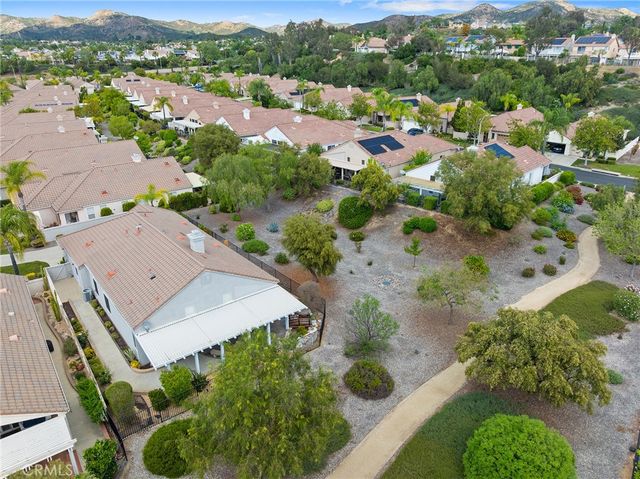 39996 Via Tiama, Murrieta, CA 92562