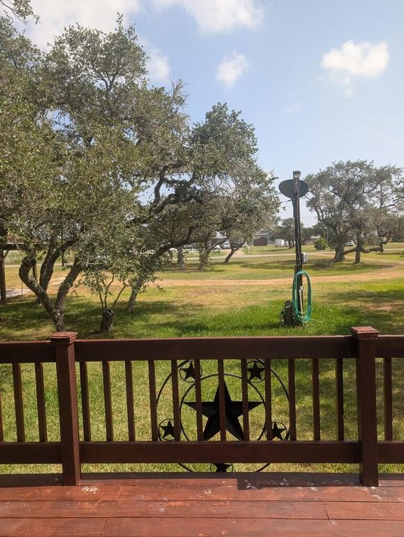 112 Cielo Vista Dr, Rockport, TX 78382 — photo 4