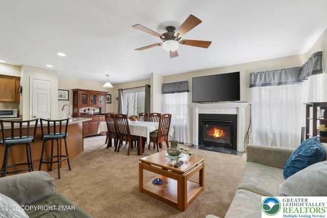 7235 Blushingwood Grove, Stroud Twp, PA 18301