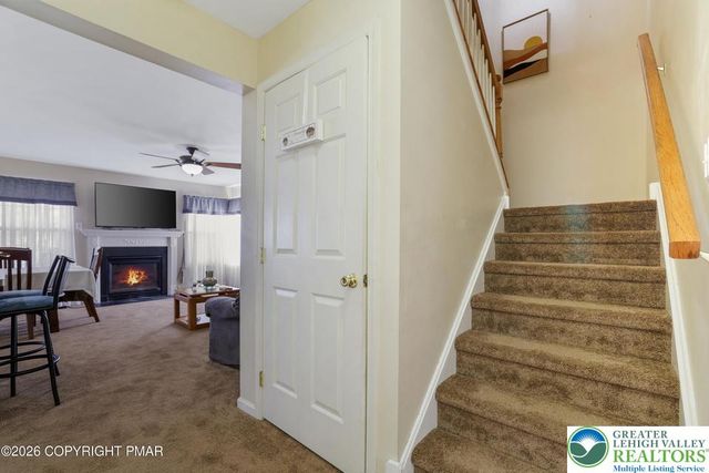 7235 Blushingwood Grove, Stroud Twp, PA 18301