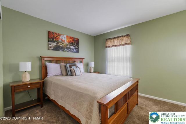 7235 Blushingwood Grove, Stroud Twp, PA 18301