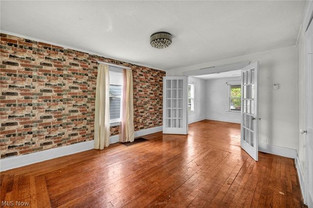 132 Irondale Street, Elyria, OH 44035
