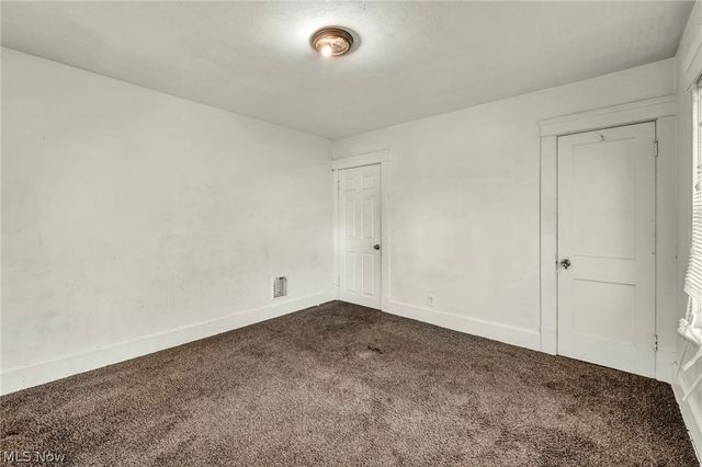 132 Irondale Street, Elyria, OH 44035