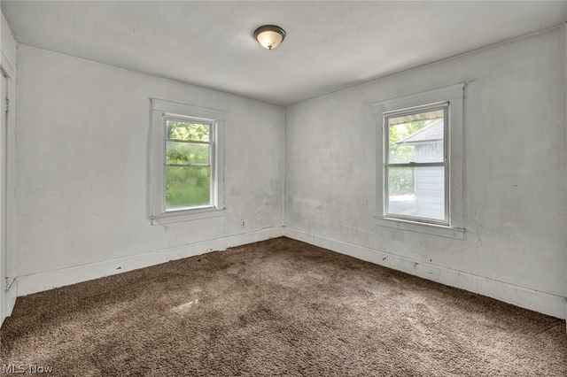 132 Irondale Street, Elyria, OH 44035