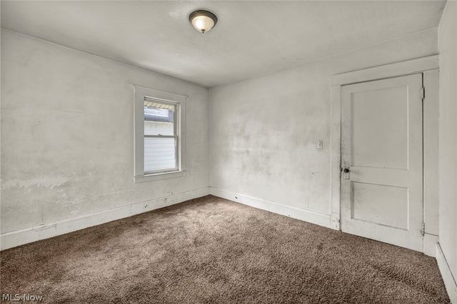 132 Irondale Street, Elyria, OH 44035