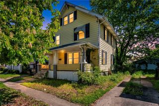 132 Irondale Street, Elyria, OH 44035