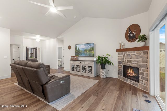 2005 E Mykal CT, Post Falls, ID 83854