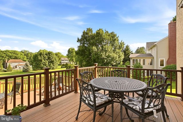 525 BEAUMONT CIR, West Chester, PA 19380
