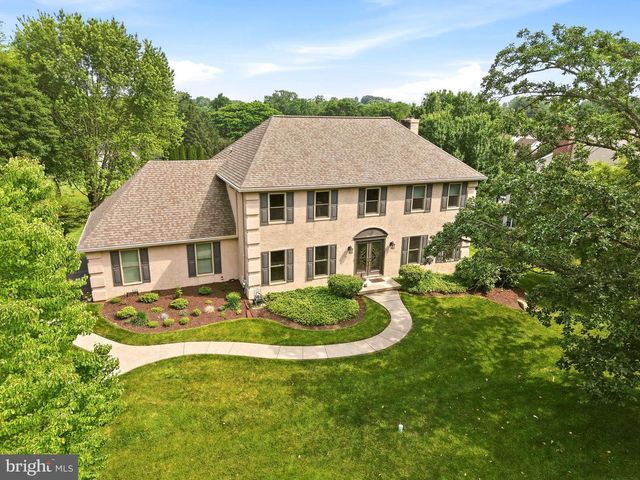 525 BEAUMONT CIR, West Chester, PA 19380