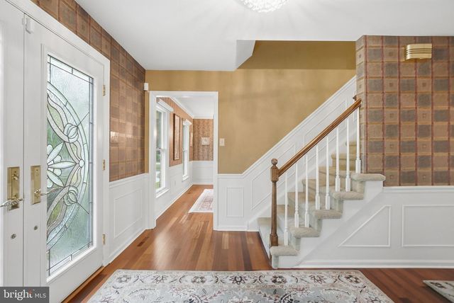 525 BEAUMONT CIR, West Chester, PA 19380