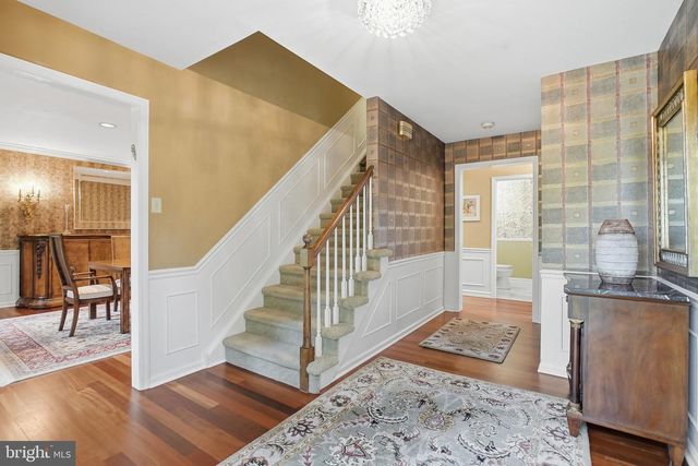 525 BEAUMONT CIR, West Chester, PA 19380