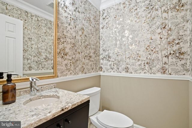 525 BEAUMONT CIR, West Chester, PA 19380