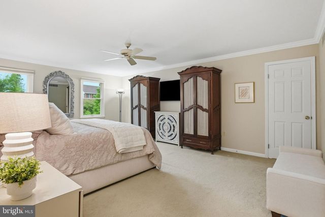 525 BEAUMONT CIR, West Chester, PA 19380