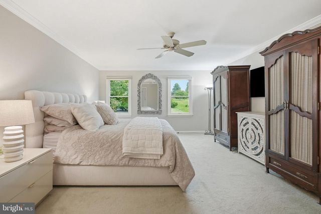 525 BEAUMONT CIR, West Chester, PA 19380