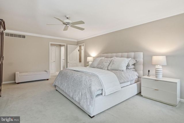 525 BEAUMONT CIR, West Chester, PA 19380