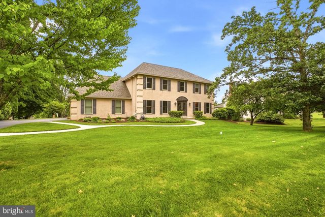525 BEAUMONT CIR, West Chester, PA 19380