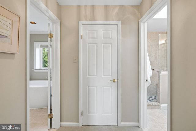 525 BEAUMONT CIR, West Chester, PA 19380