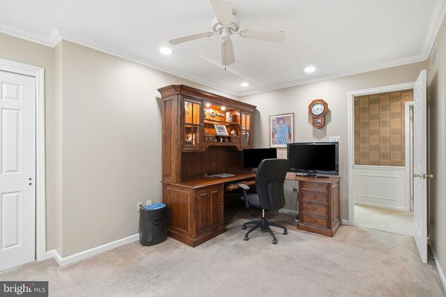 525 BEAUMONT CIR, West Chester, PA 19380