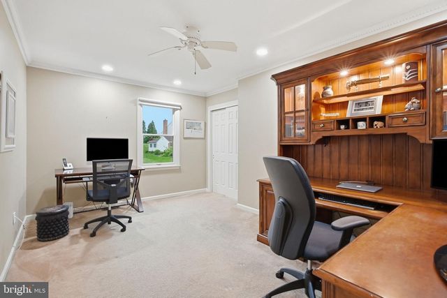 525 BEAUMONT CIR, West Chester, PA 19380