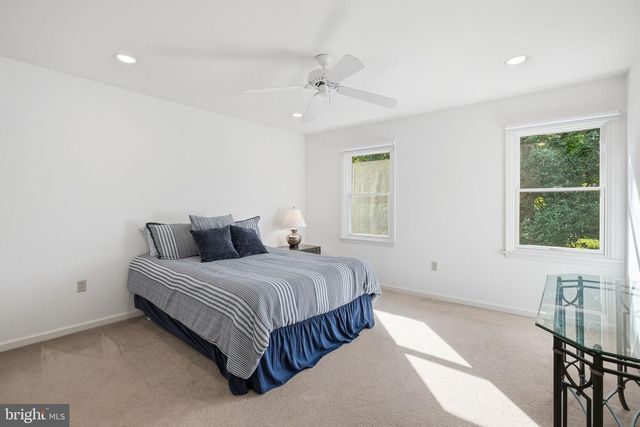 525 BEAUMONT CIR, West Chester, PA 19380