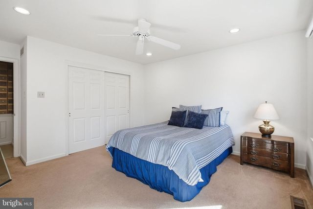 525 BEAUMONT CIR, West Chester, PA 19380