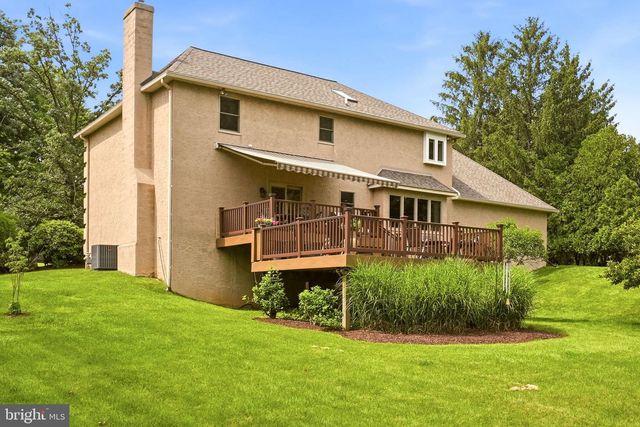 525 BEAUMONT CIR, West Chester, PA 19380