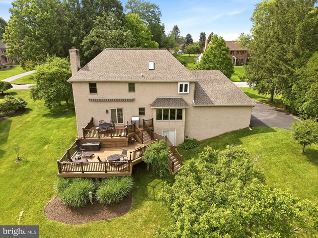 525 BEAUMONT CIR, West Chester, PA 19380