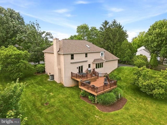 525 BEAUMONT CIR, West Chester, PA 19380