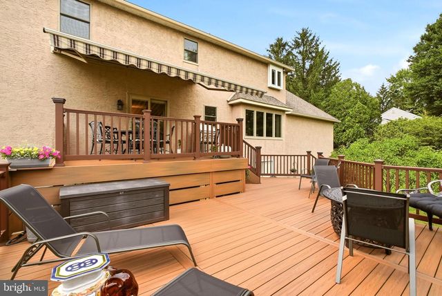 525 BEAUMONT CIR, West Chester, PA 19380