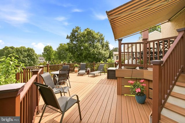525 BEAUMONT CIR, West Chester, PA 19380
