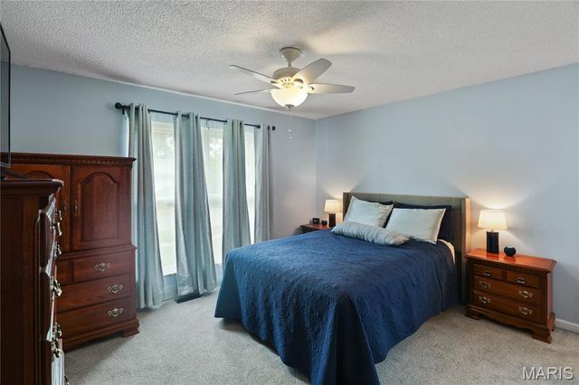 722 Watersedge Drive, Florissant, MO 63034