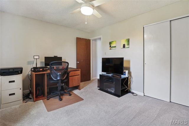 722 Watersedge Drive, Florissant, MO 63034