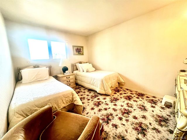 728 Arbuckle Avenue, Woodmere, NY 11598