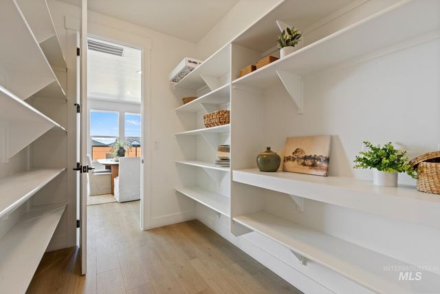 6773 N Ellis Park Ave Jefferson, Meridian, ID 83646