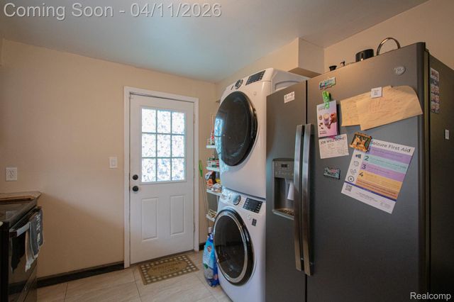 5636 Hipp Street, Dearborn Heights, MI 48125