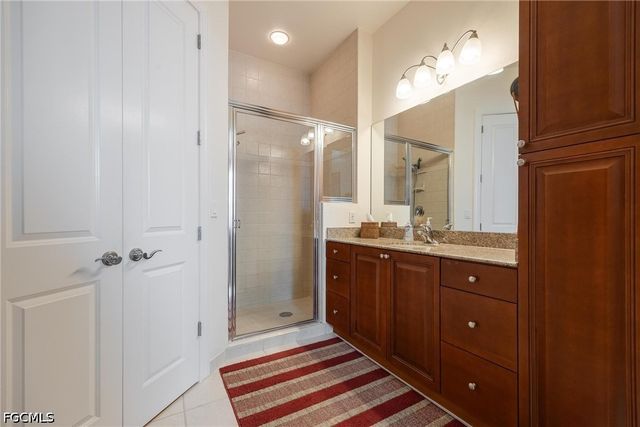 2825 Palm Beach BLVD 703, Fort Myers, FL 33916