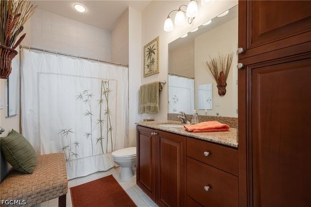 2825 Palm Beach BLVD 703, Fort Myers, FL 33916