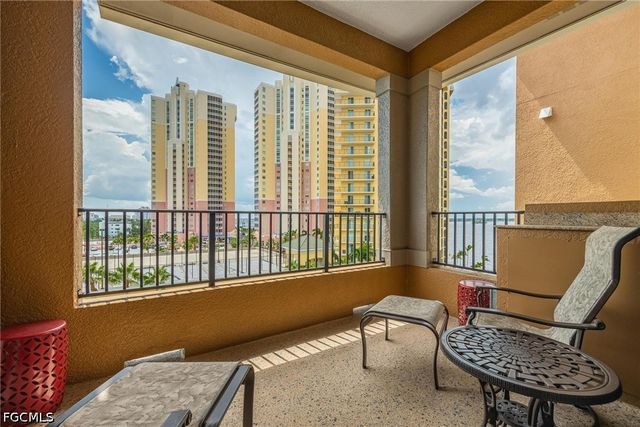 2825 Palm Beach BLVD 703, Fort Myers, FL 33916