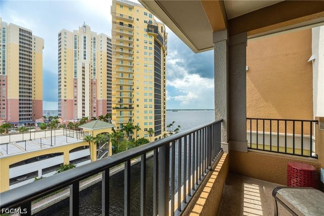 2825 Palm Beach BLVD 703, Fort Myers, FL 33916