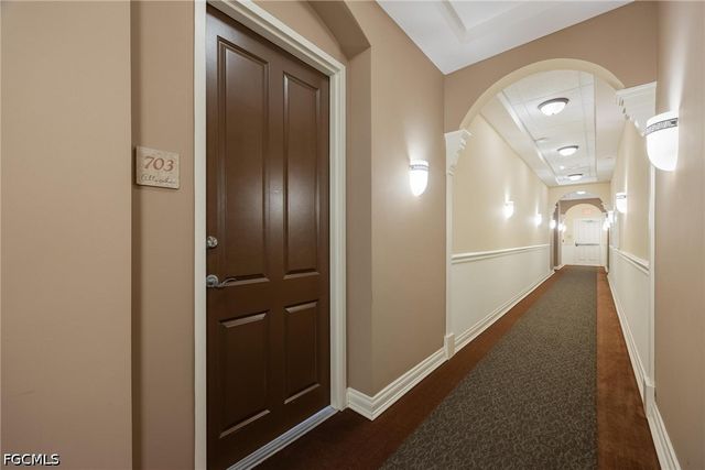2825 Palm Beach BLVD 703, Fort Myers, FL 33916
