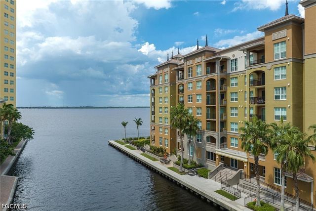 2825 Palm Beach BLVD 703, Fort Myers, FL 33916